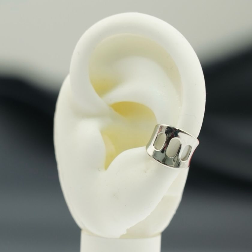 EARCUFF PLATEADO HUECOS